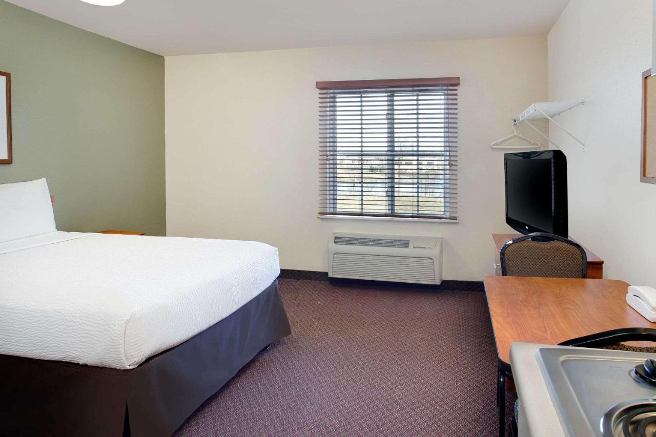Woodspring Suites Fort Wayne Bagian luar foto